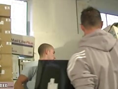BullDogXXX.com - Cock addiction on the job