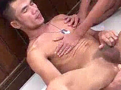 Asians Aek and Wan pee and sans a condom