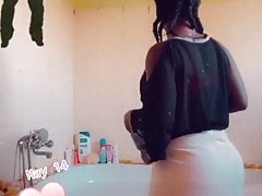 Honorine prend son bain