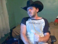 Gay cowboy se masturba na webcam