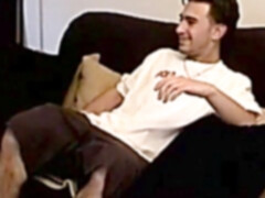 hetero Paulie bashes His Meat