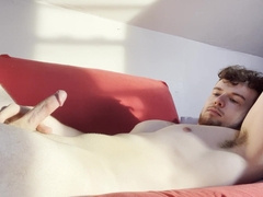 Solo masculine fapping his ample fuckpole on the bed