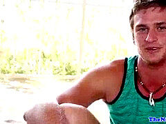 Skaterboy Justin Tide wanking his man-meat