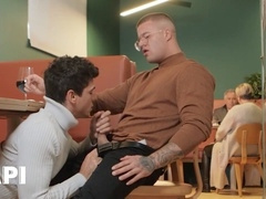 Ashton Summers indulges in fantasies of Clark Delgaty from the neighboring table and seizes the opportunity to passionately ravish him - Papi