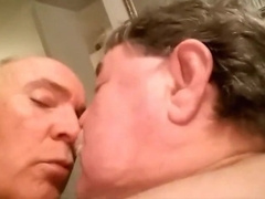 Father deep-throats on webcam