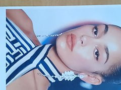 Jorja Smith cum tribute