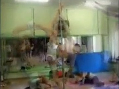 Pole-acrobat