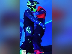 Lights. Gear. Empty Heads. Fetlads