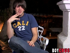 Interviewed youthful fellow milks and pumps out cum