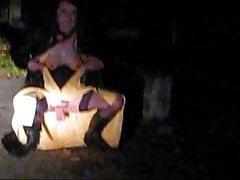 outdoor piss