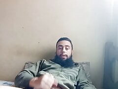 Short video of me masturbating on my bed.