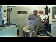 Relaxing game of darts