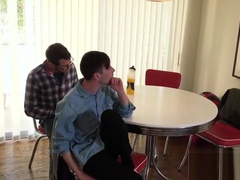 Amateur twink gets plowed bareback