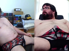 Wolf in Crimson Lingerie Shoots Xxl Explosion while Beau Cooks Breakfast in other Apartment