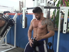Bare in Public Gym TV Demonstrate