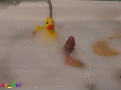 The duck and the weenie - Tub have fun with sensitized and (a lil' bit) stiff manstick