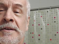 I'm a urinal