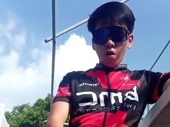 After a Long Rail, I Stopped Here to Shoot My Flow - Pinoy Siklista Jakol