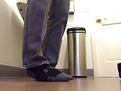 Foot fetish cum twice