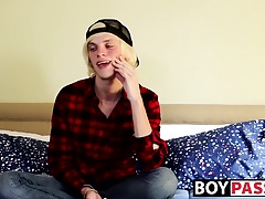 Twink blondie Kayden shares his solo adventure with everyone
