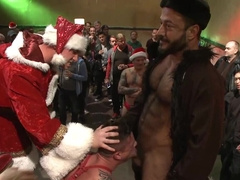 Santa sexy time with the horniest dudes ever