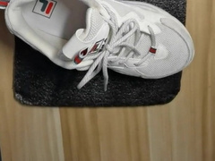 Jizm on FILA boots 射进美女的FILA运动鞋