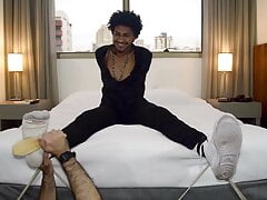 Henrique Tickled