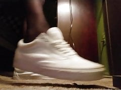 Tippy toes