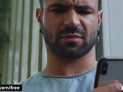 Make Me Squeal - Trailer preview - BROMO