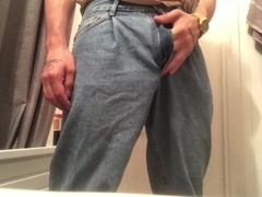 A man in denim milked off his man meat and nutted