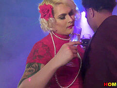 ts Isabella Sorrenti attempts ebony cock