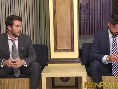 Hot classy hunk Massimo Piano deepthroats big rock hard cock