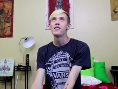 DUDE KICK - Rookie Nick Simpson Embarks Slipping A Plaything Into His Behind (Toi Clayton)