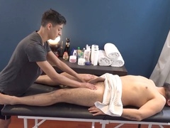 Bareback daddy fucks young Bruno in amateur gay video