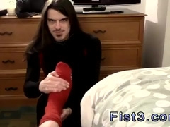 Dad queer handballing and elderly boys plumbing then blowing and munching his toes and feet,