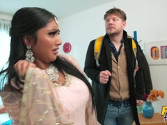 Gros cul, Gros seins, Sucer une bite, Européenne, Hôtel, Interracial, Seins naturels, Fessée