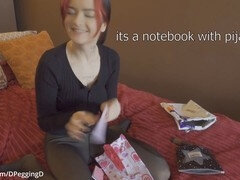 Feet fetish, unpacking, teenage