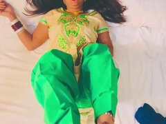 18 ans, Éjaculer dans la bouche, Conversation vulgaire, Branlette thaïlandaise, Fait maison, Indienne, Chatte, Serré