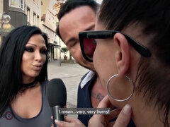 アナル, フェラチオ, 茶髪の, 眼鏡, アウトドア, ピアス, オマンコ, タトゥー