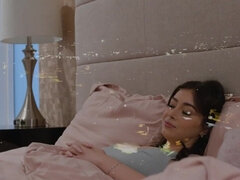 Dana Vespoli is happy to get off with a nice wet slit