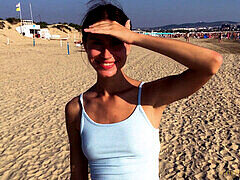 Strand, Sperma in gezicht, Buiten, Tieten likken