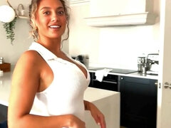 18 jahre, Arsch, Grosser arsch, Braunhaarige, Öffentlich, Rau, Jungendliche (18+), Titten