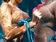 Gros seins, Blonde, Fétiche, Embrassement, Lesbienne, Petite femme, Chatte, Adolescente