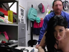 Megan Maiden enjoys this twisted pussy maiming and cums