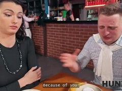 Européenne, Seins naturels, Nue, Pov, Public, Rasée, Toilettes, Épouse