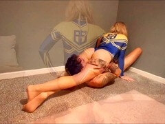 Cheerleader Facesitlove99 takes control and dominates her slave with face-sitting and more