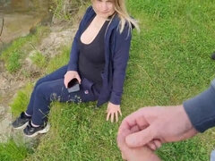 Famille, Exhib, Hd, Masturbation, Mère que j'aimerais baiser, Seins naturels, Public, Voyeur