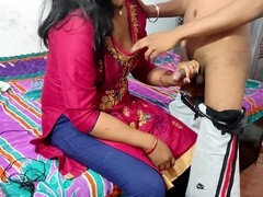 18 ans, Cul à la bouche, Sucer une bite, Doigter, Première fois, Indienne, Orgasme, Chatte