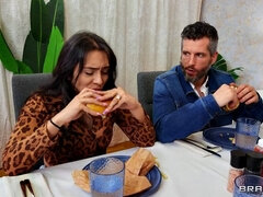 Aziatisch, Slaapkamer, Vingeren, Eten, Zoenen, Likken, Rok, Tatoeage