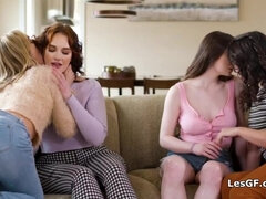 Penetracion con dedos, Cuadrupleta, Grupo, Lesbiana, Madres para coger, Fiesta, Anilingus